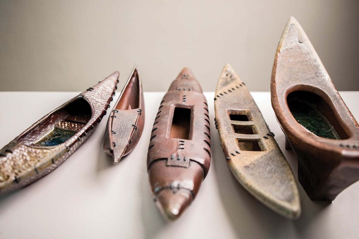 Sculptor leaves the direction of her nautical vessels to chance